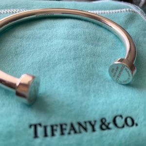 New Tiffany & co sterling silver bracelet
